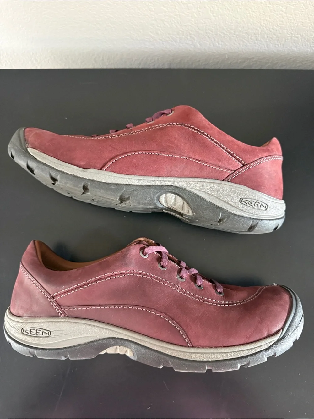 KEEN Women's Burgundy Leather Lace-Up Sneakers